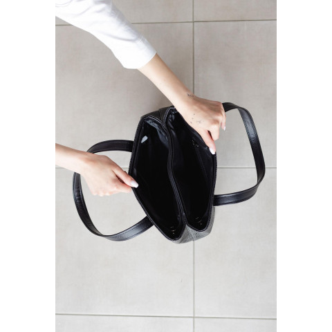 Жіноча сумка Without Madison Black