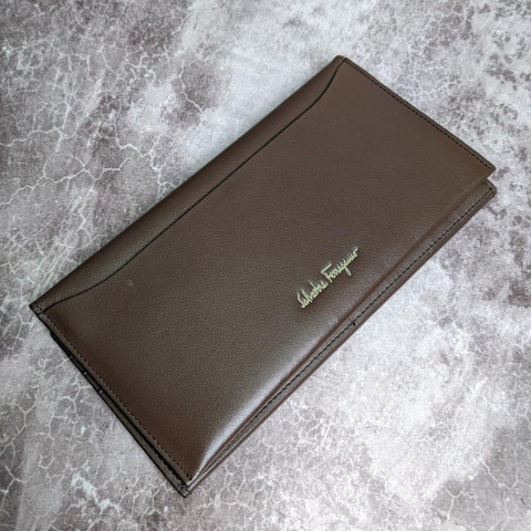 Вертикальное портмоне Ferragamo