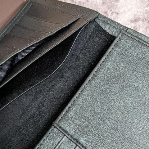 Вертикальное портмоне Ferragamo