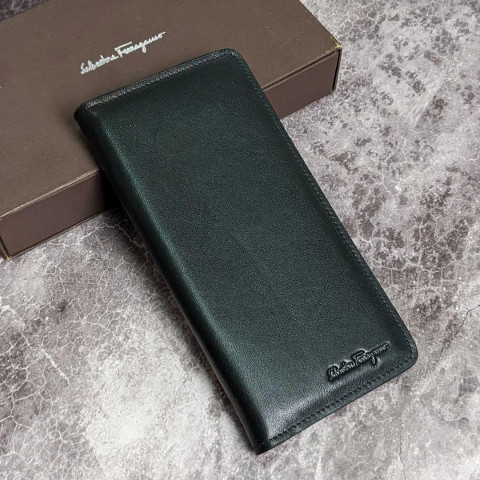 Вертикальное портмоне Ferragamo