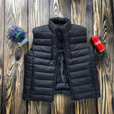 Жилетка черная