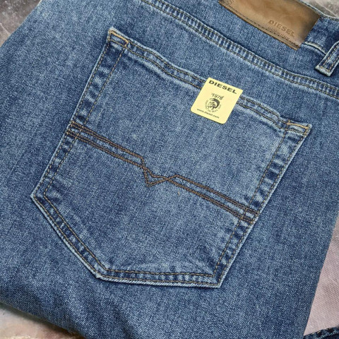 Джинсы DIESEL