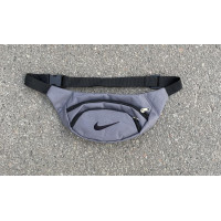 Бананка Nike із чорним лого сіра