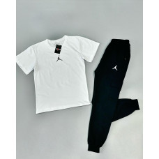 Футболка(біла)+штани Air Jordan