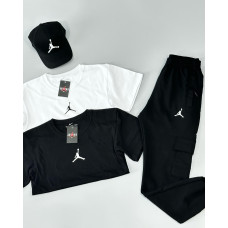 Футболка(біла)+футболка(чорна)+кепка+штани Air Jordan