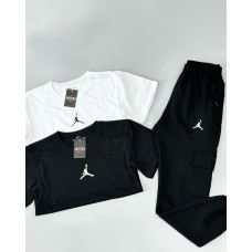 Футболка(біла)+футболка(чорна)+штани Air Jordan