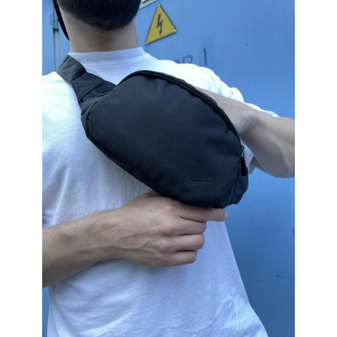 Бананка чорна Nike (лого накатка)