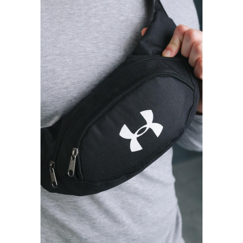 Бананка Under Armour чорна з накаткою (біле лого)