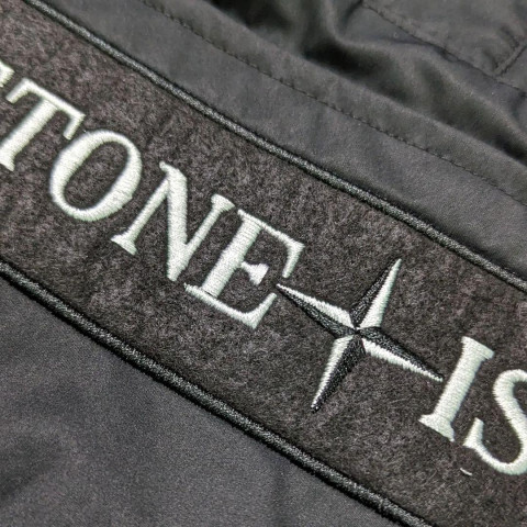 Вітровка анорак Stone Island JakSI111