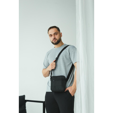 Барсетка чорна без лого маленька