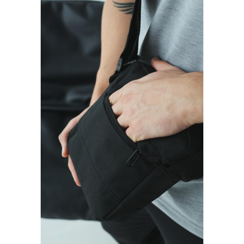 Барсетка чорна без лого маленька